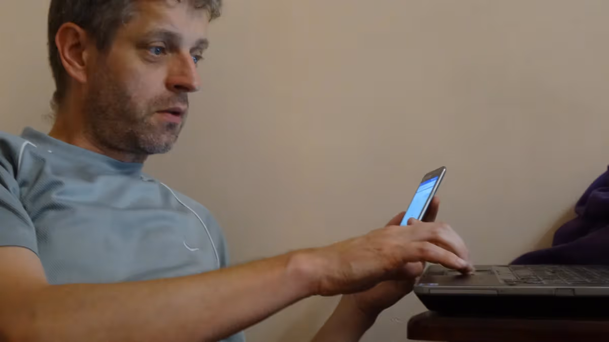 Shashi Thakur, do Google, leva anúncios às respostas do Modo IA da busca no Brasil